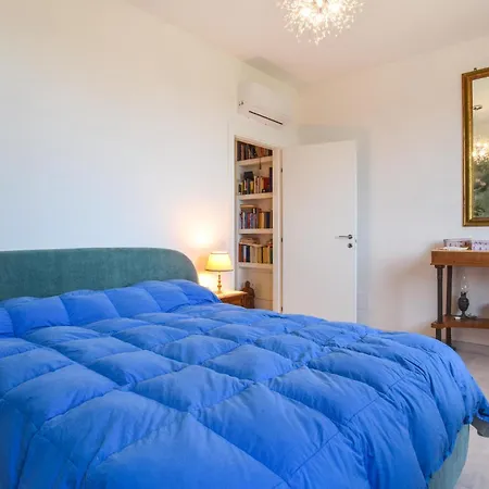 2 Bedroom Cozy In Apartment *