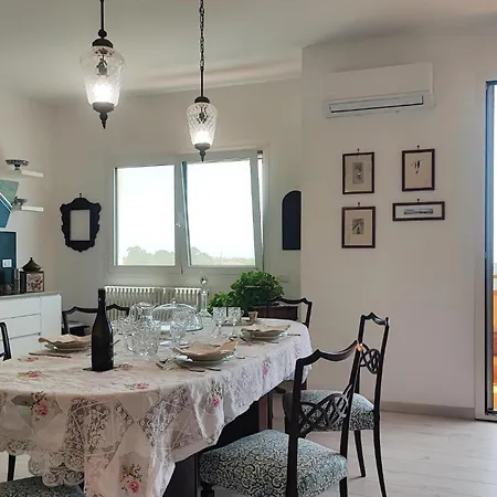 2 Bedroom Cozy In
