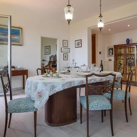 Appartement 2 Bedroom Cozy In